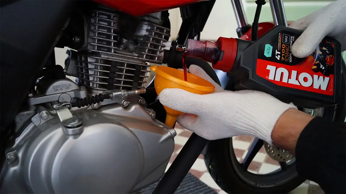 cambiar el aceite de mi moto
